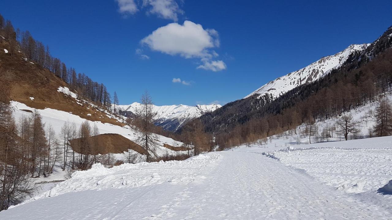 Apart-Garni Motnaida Samnaun Exteriör bild